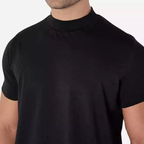 Camiseta em Gola Alta